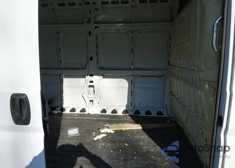 2014 Ram Promaster 3500 High Roof z USA, uszkodzony, nr VIN 3C6URVHD0EE122746